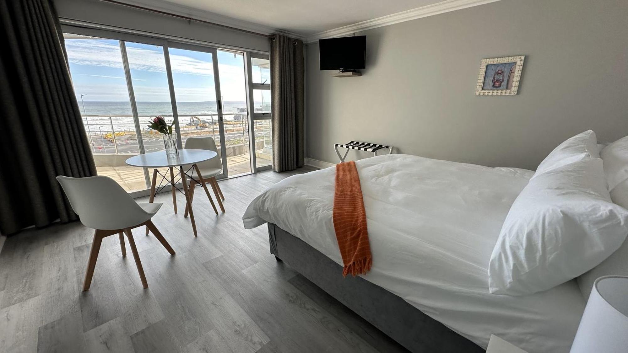 Oceansnest Guest House Блаубергстранд Экстерьер фото