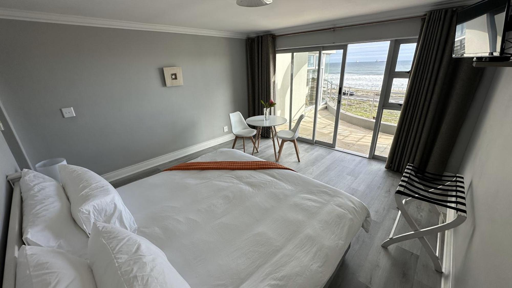Oceansnest Guest House Блаубергстранд Экстерьер фото