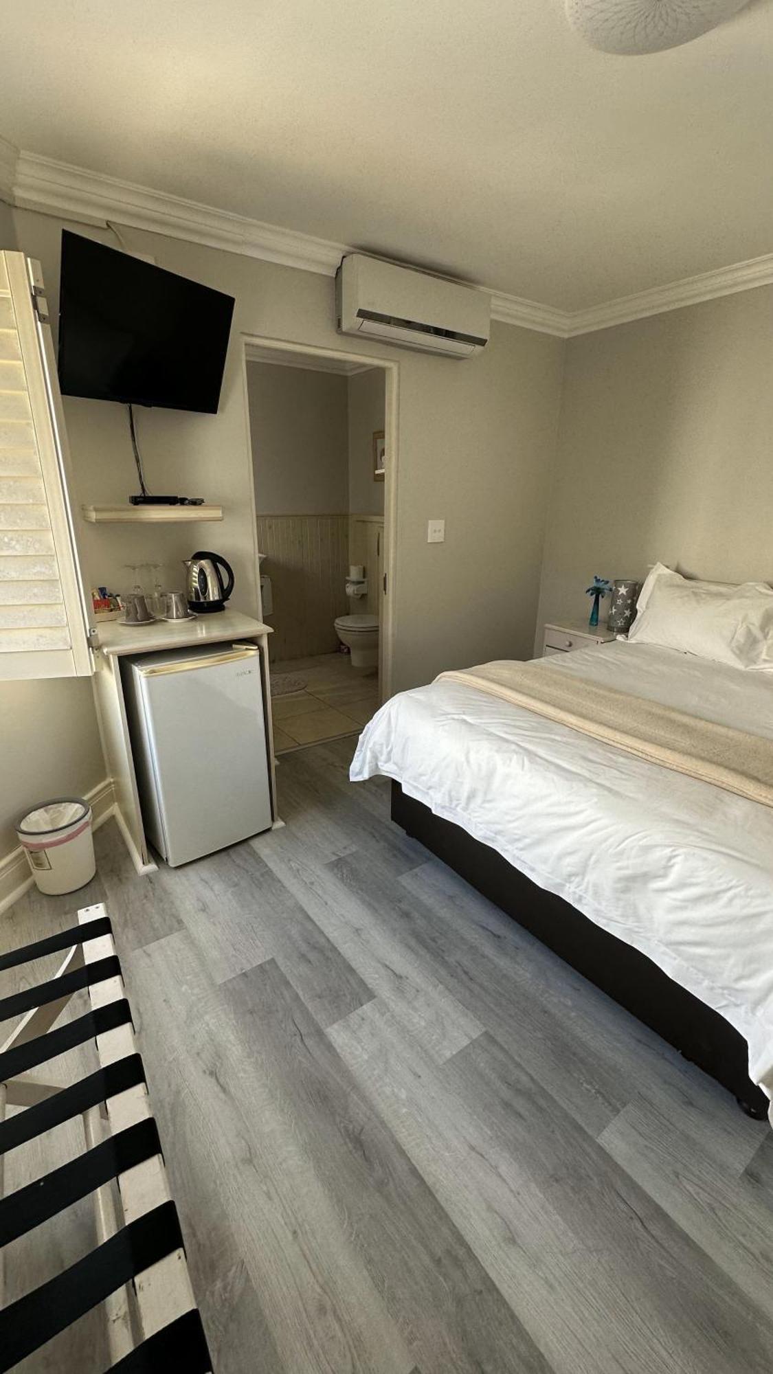 Oceansnest Guest House Блаубергстранд Экстерьер фото